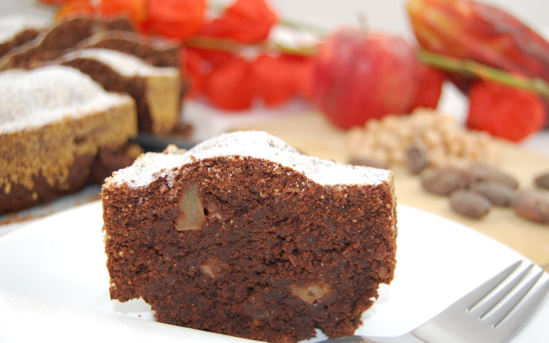 WALNUSS-KAKAOKUCHEN MIT APFEL UND WEISSEN BOHNEN