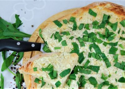 BÄRLAUCHFLAMMKUCHEN